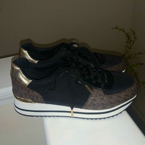 Michael Kors sneakers brand new condition size 9.